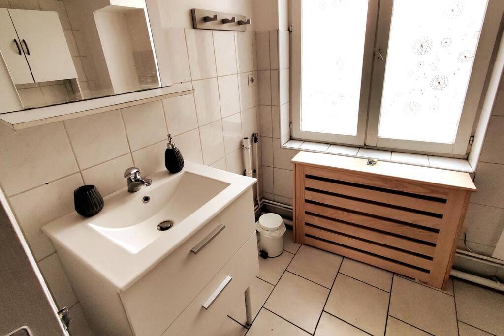 Logement Entier Proche Tribunaux Douai Ngoại thất bức ảnh