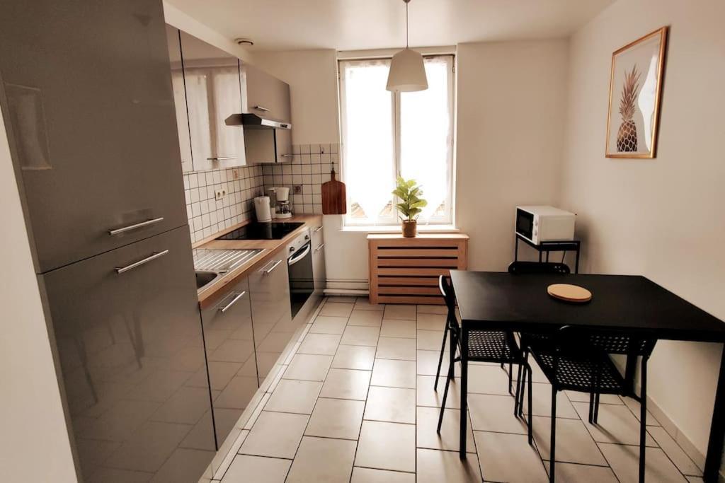 Logement Entier Proche Tribunaux Douai Ngoại thất bức ảnh